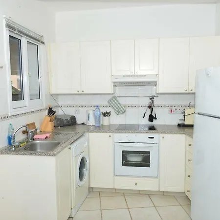 Apartament Limnaria Sunny Garden *