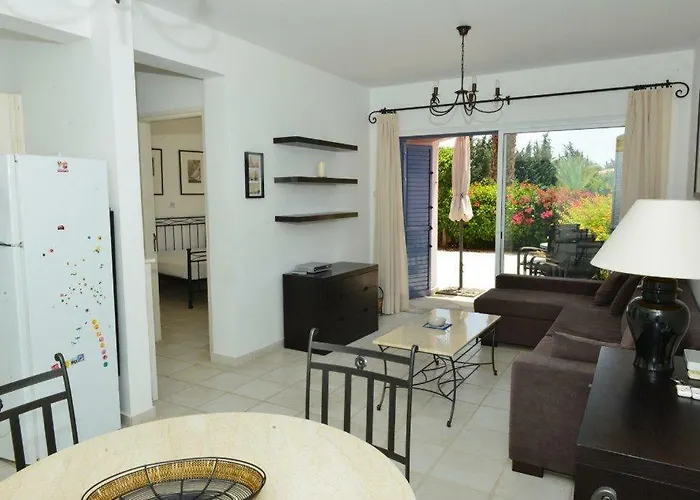 Limnaria Sunny Garden Paphos