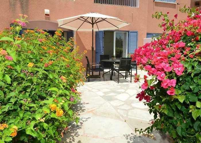 Limnaria Sunny Garden Apartamento *